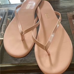 TKEES glosses flip flip size 9